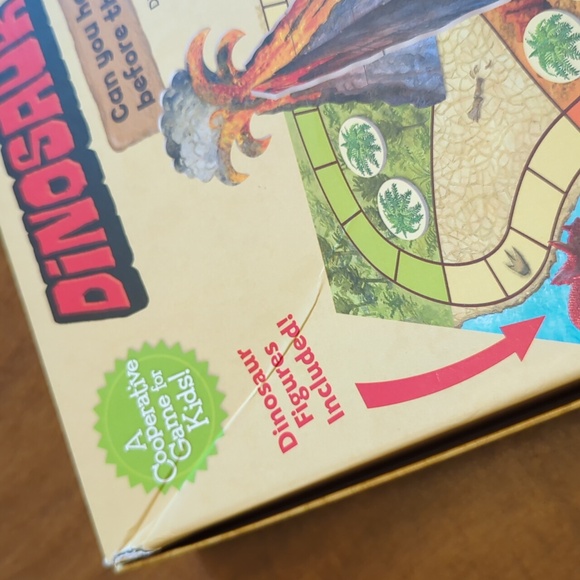 Dinosaur Escape Board Game - Picture 10 of 11